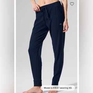 Alo Muse Sweatpant Navy Small